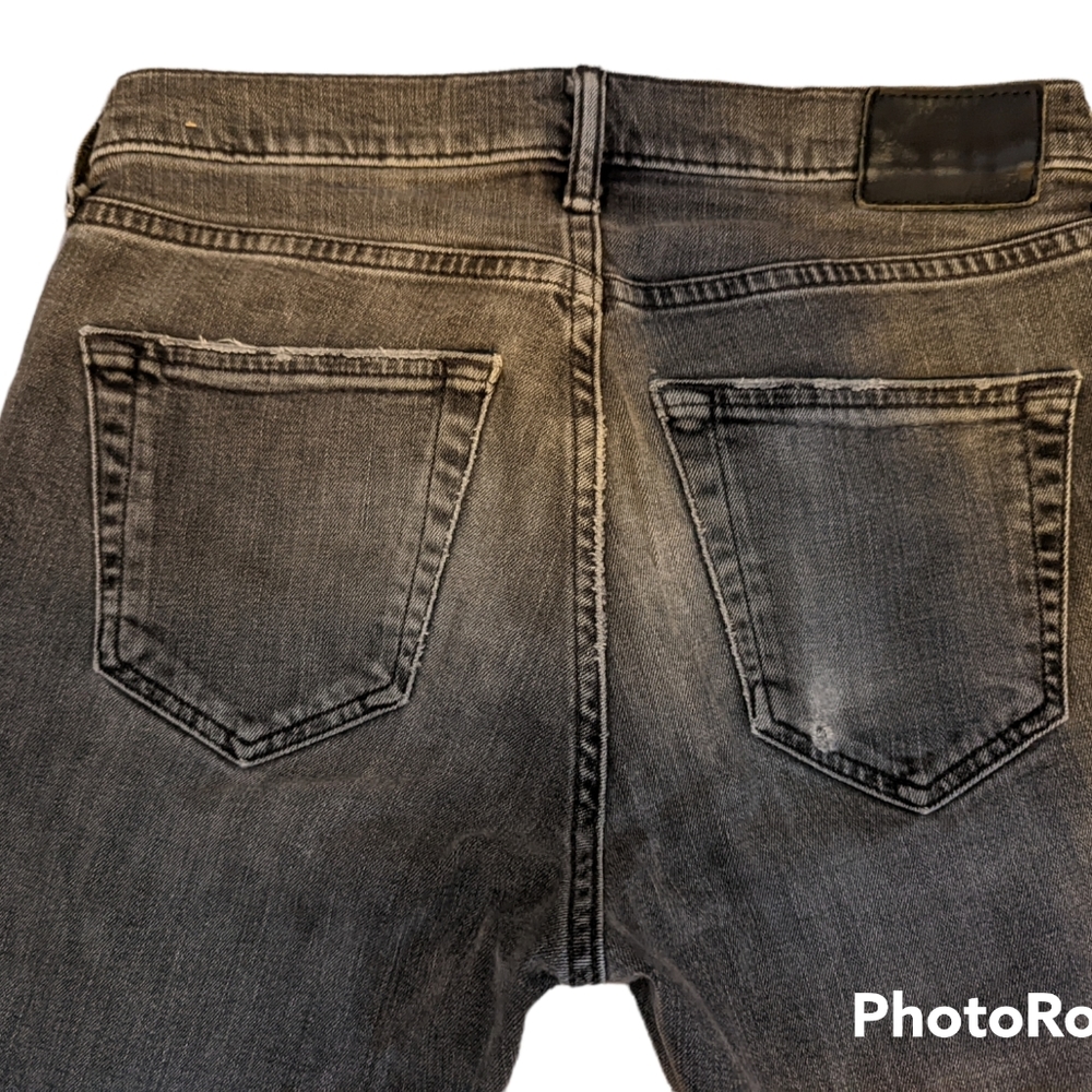 Abercrombie & Fitch Ripped Jeans